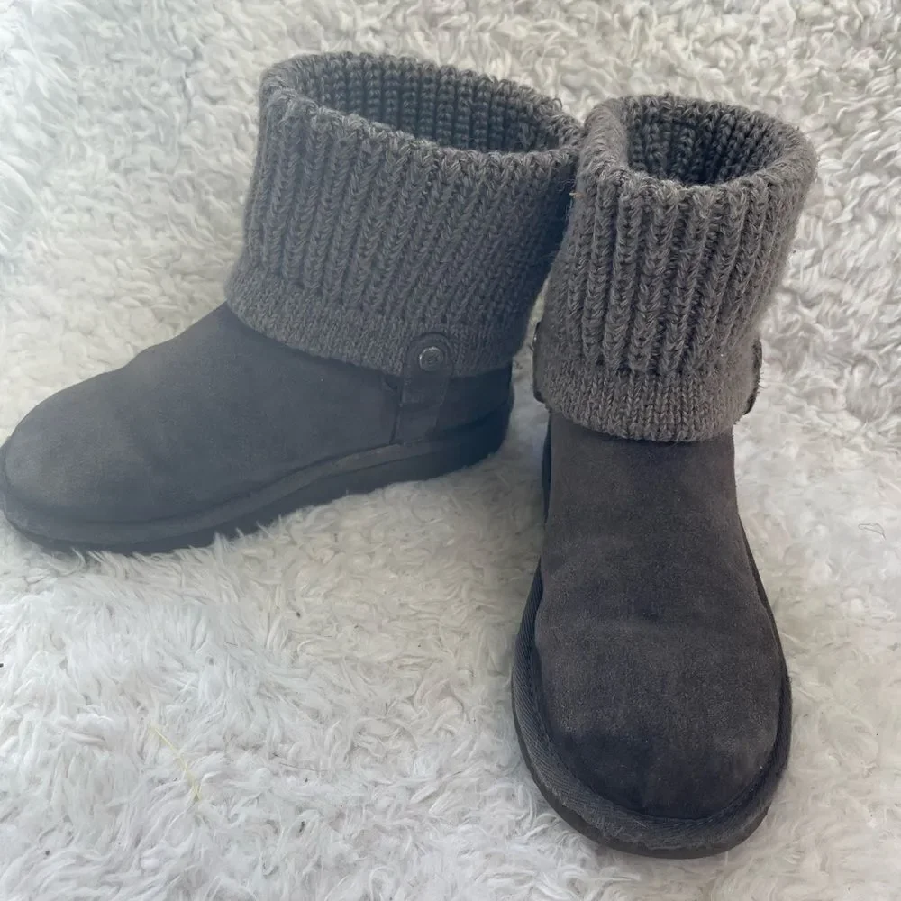 UGG SAELA RIB KNIT kids  Convertible Boots SUEDE GREY US 3